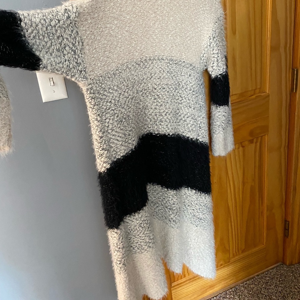 [EUC] Baciano Cozy Soft Knit Cardigan - Size M